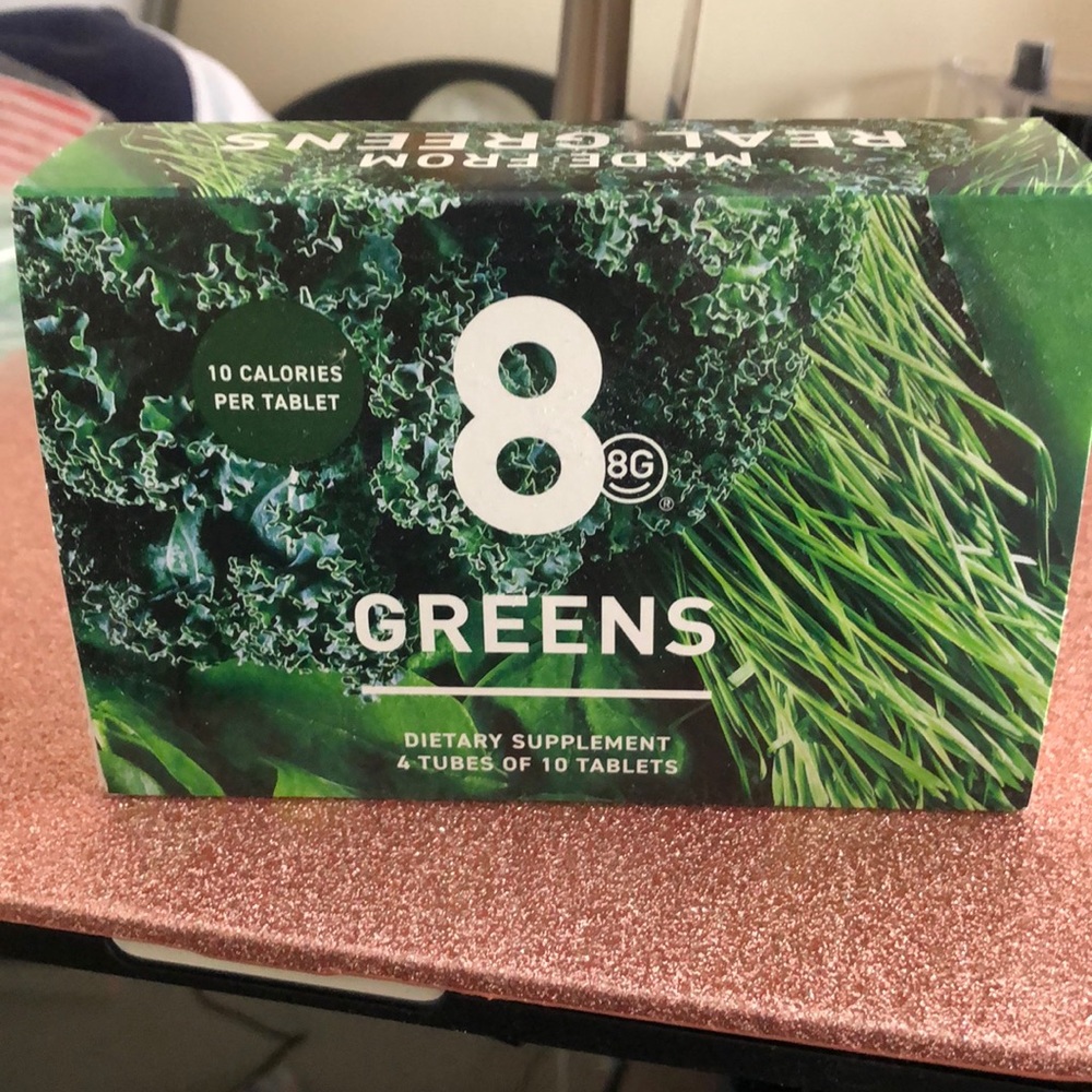 8 Greens, 4 tubes of 10 tablets NEW!